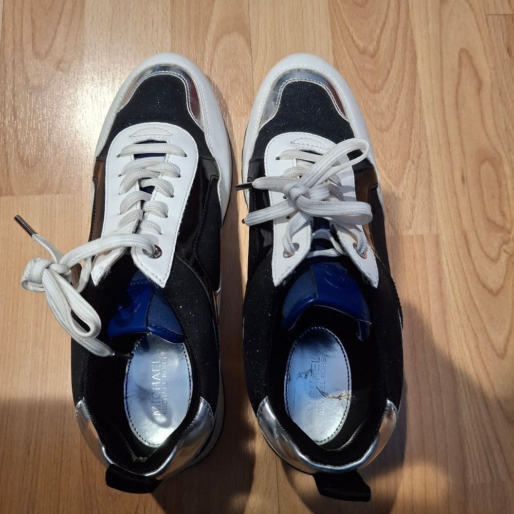 Michael Kors Sparkling Sneakers - Picture 4 of 13